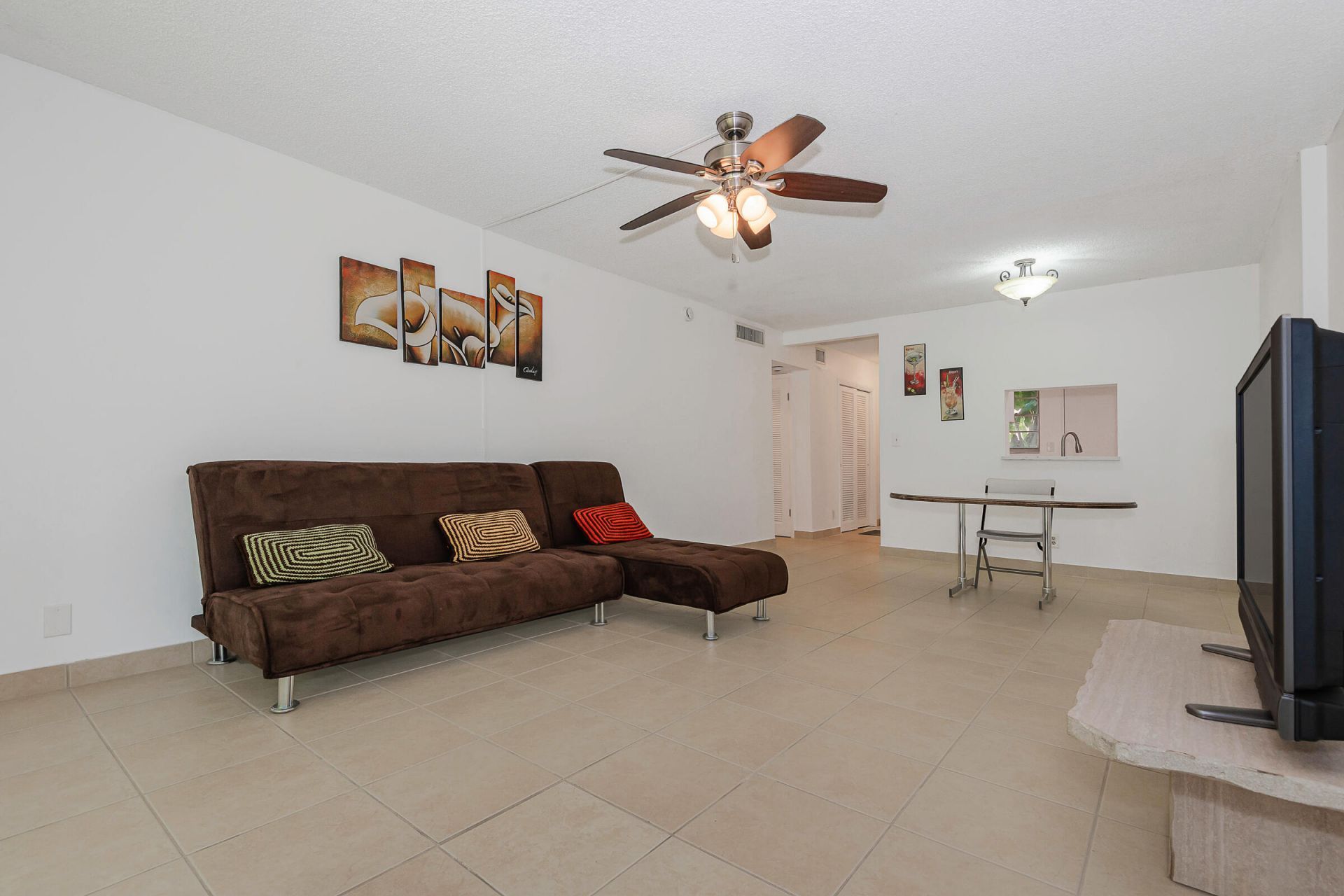 1000 NE 12th Avenue, Unit 104, Hallandale Beach, FL 33009 Photo