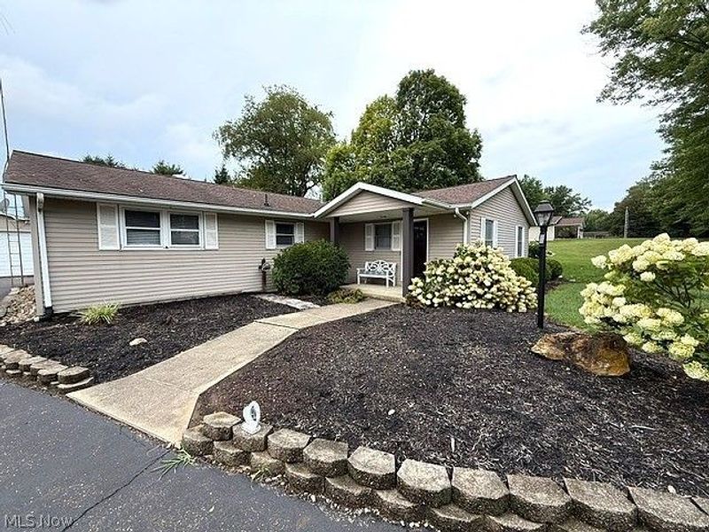 5965 South Drive, Nashport, OH 43830 Photo 1