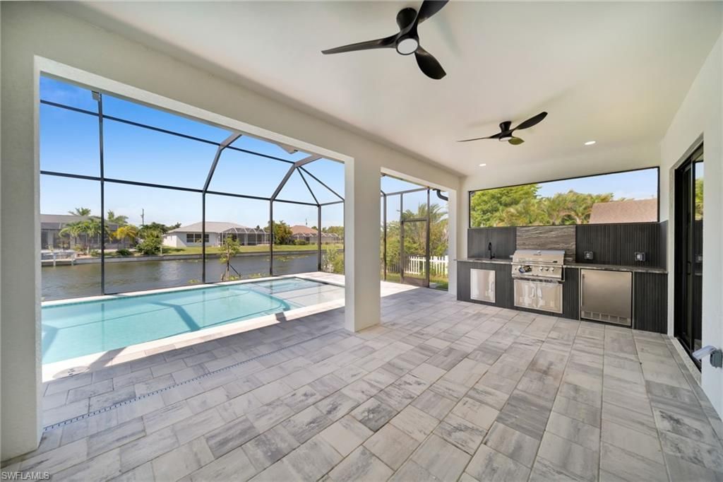 2127 NE 1st Ter, Cape Coral, FL 33909 Photo