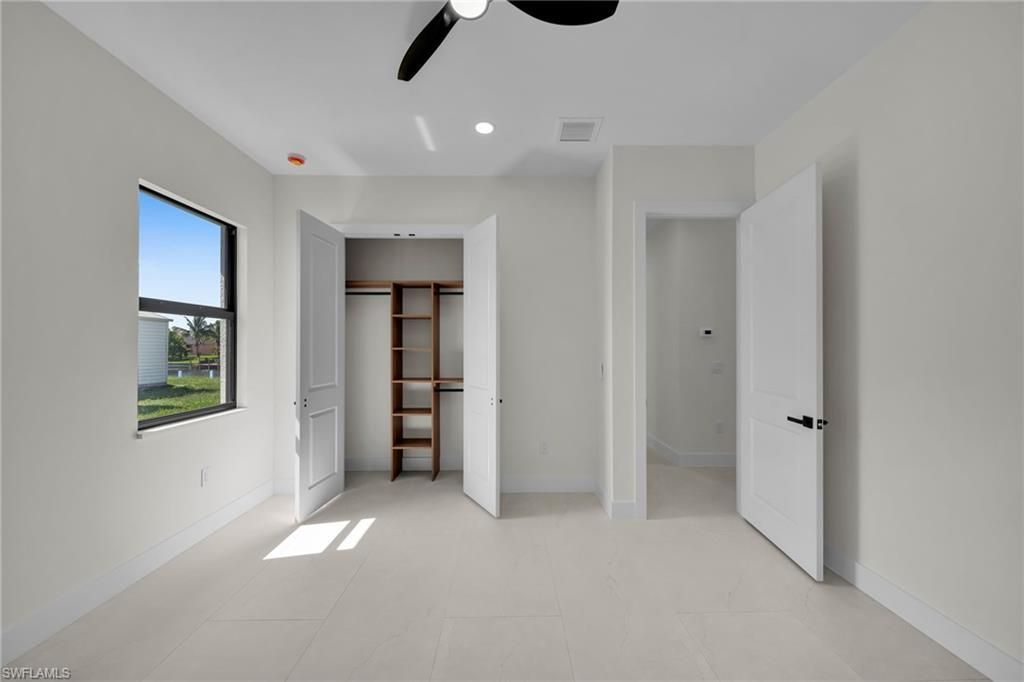 2127 NE 1st Ter, Cape Coral, FL 33909 Photo