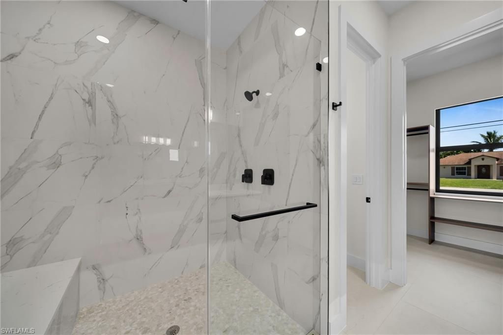 2127 NE 1st Ter, Cape Coral, FL 33909 Photo
