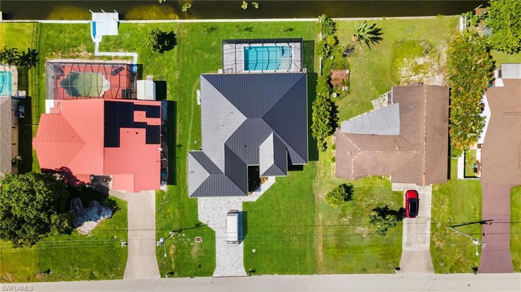2127 NE 1st Ter, Cape Coral, FL 33909 Photo