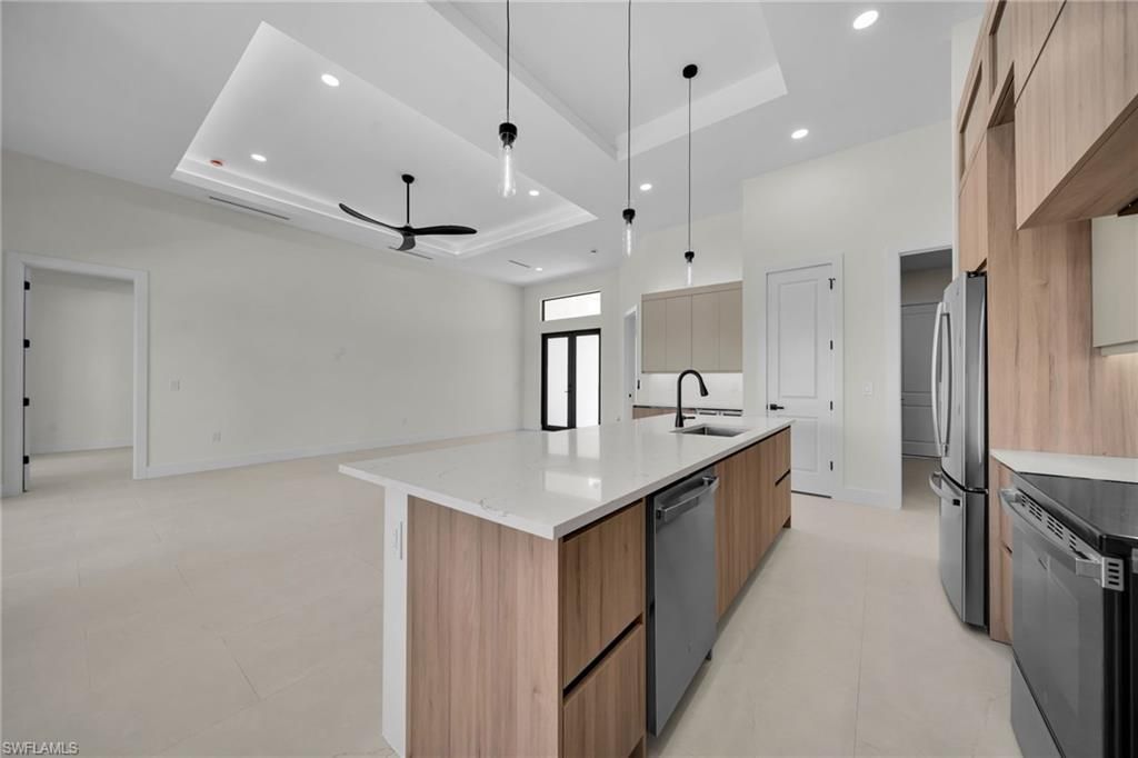 2127 NE 1st Ter, Cape Coral, FL 33909 Photo