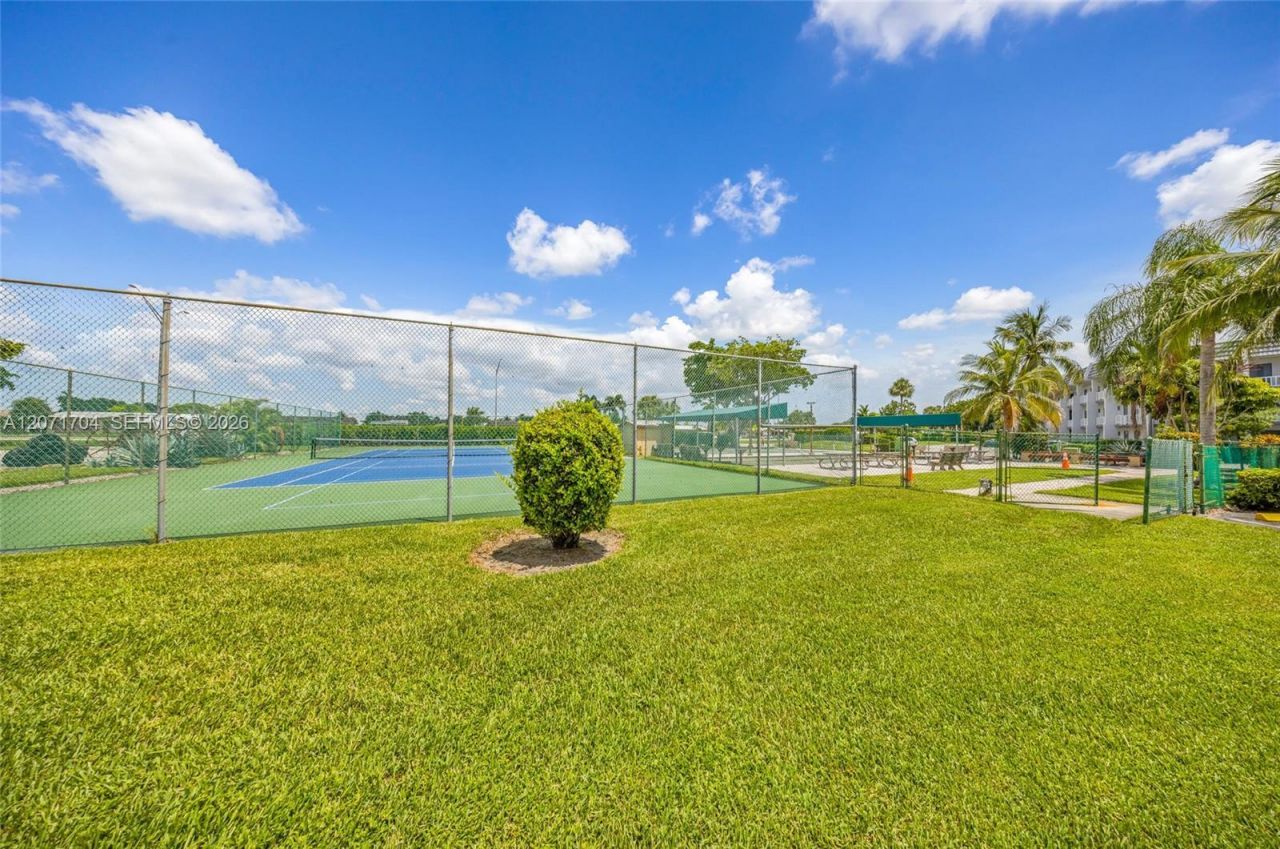 6750 Royal Palm Blvd, Unit 106E, Margate, FL 33063 Photo