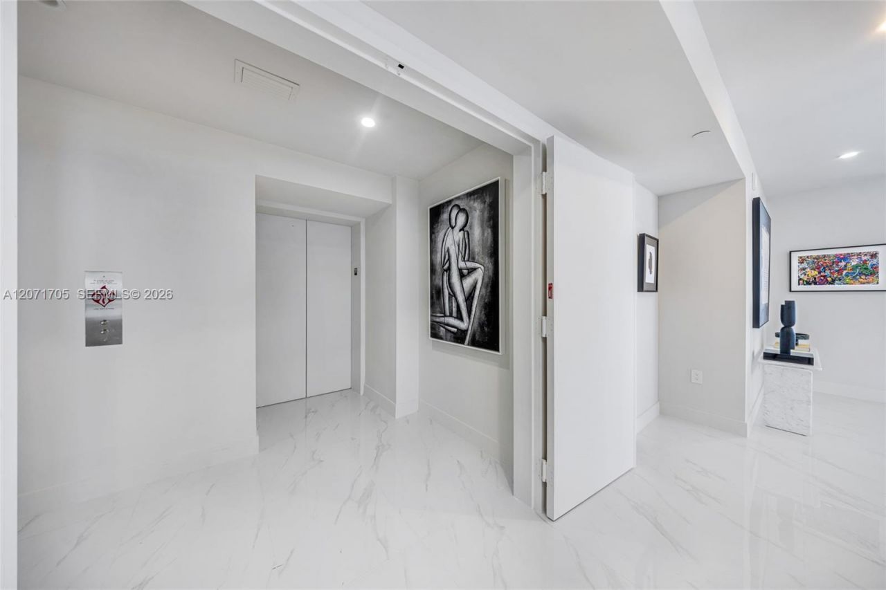 700 NE 24th St, Unit 1107, Miami, FL 33137 Photo