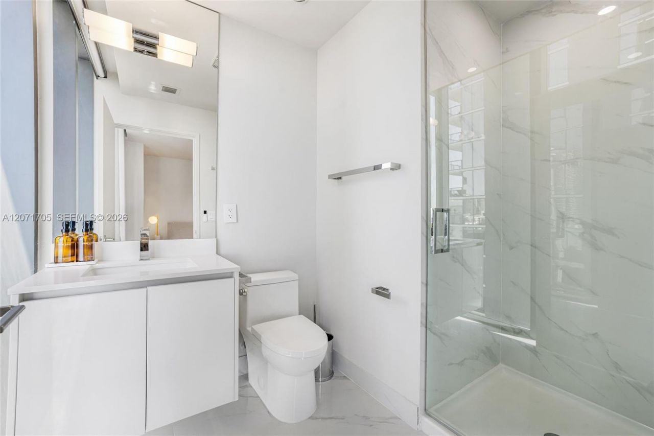 700 NE 24th St, Unit 1107, Miami, FL 33137 Photo