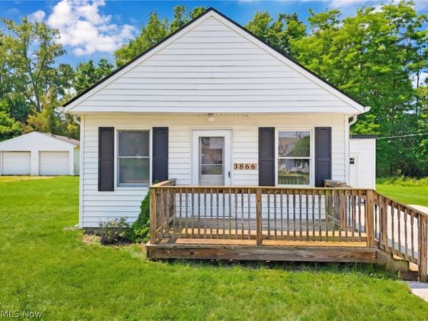 3866 Kirtland Road , Willoughby, OH 44094