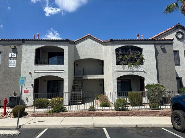 950 Seven Hills Drive, Unit 1423, Henderson, NV 89052
