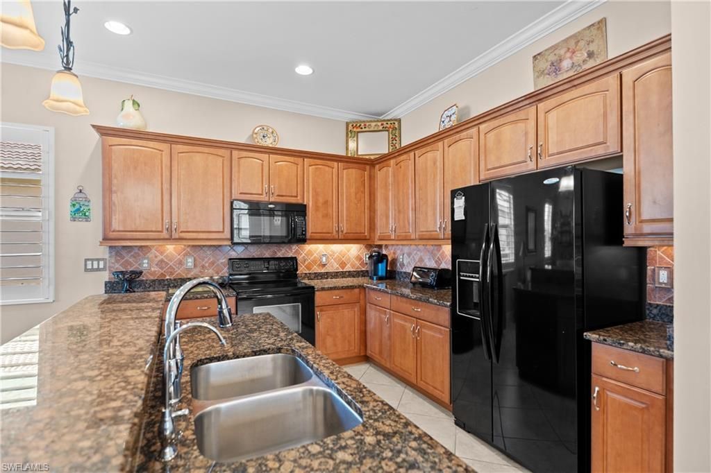 10428 Materita Dr , Fort Myers, FL 33913 Photo