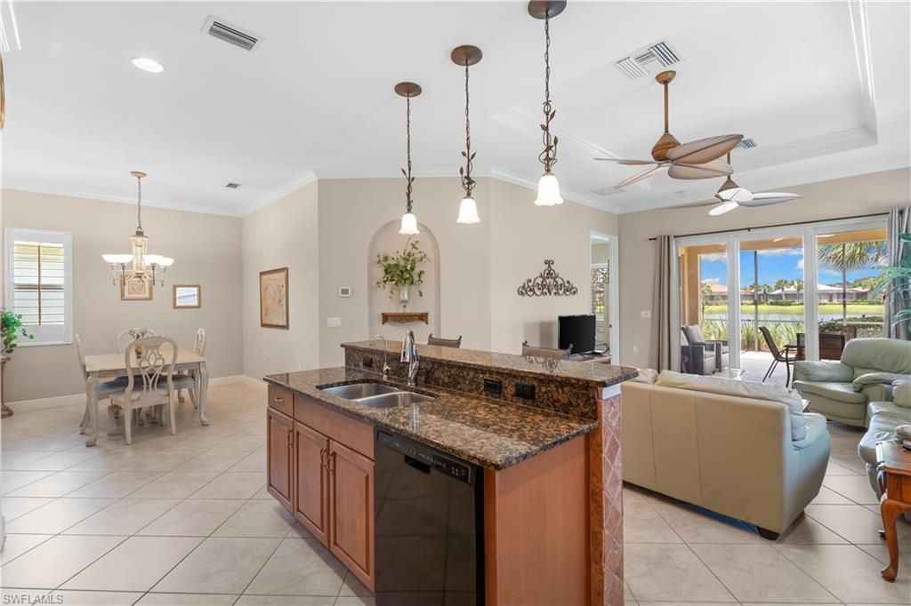 10428 Materita Dr , Fort Myers, FL 33913 Photo
