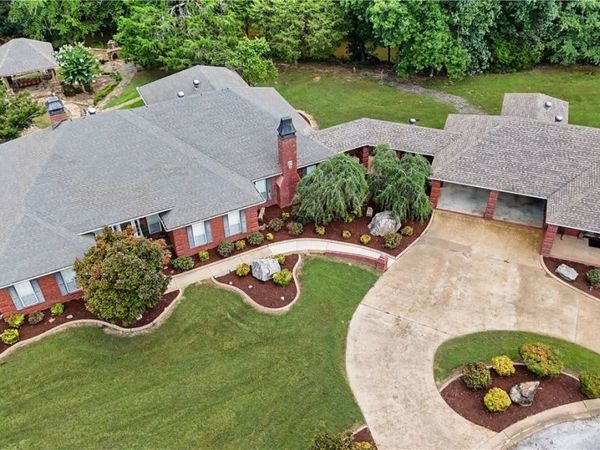 85 Rivercrest Dr, Fayette, AL 35555