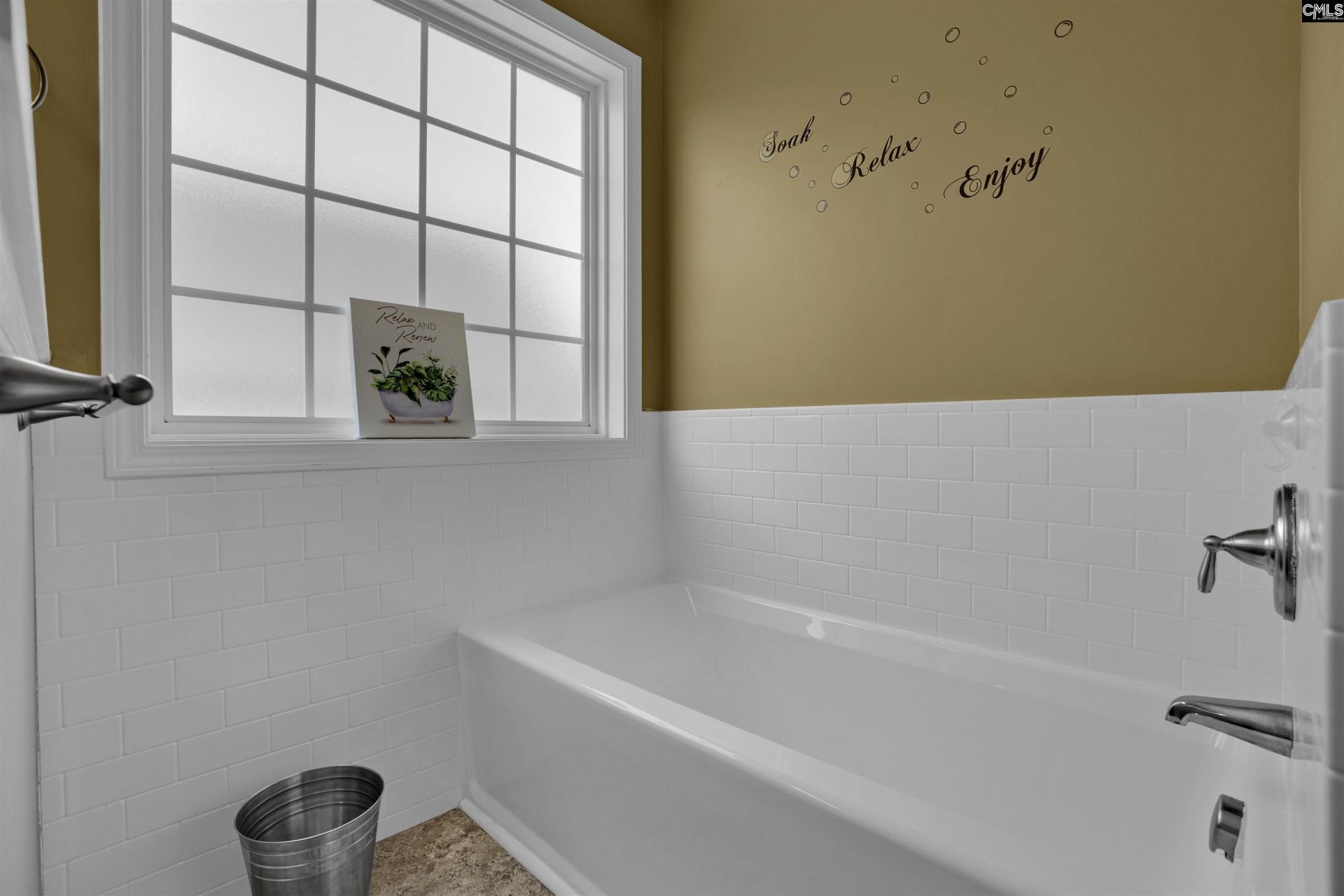 17 Lee Ridge Court  Photo 19