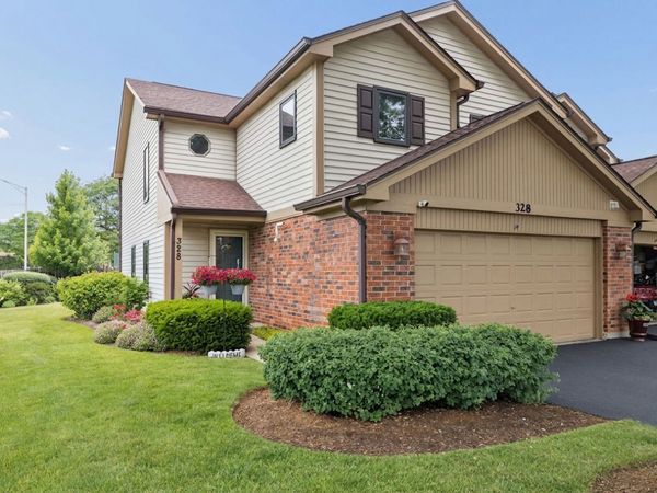 328 Cromwell Court , Westmont, IL 60559