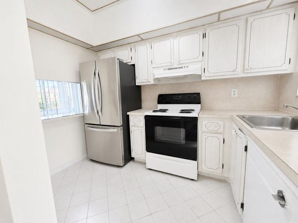 3051 Sunrise Lakes Drive E, Unit 203, Sunrise, FL 33322