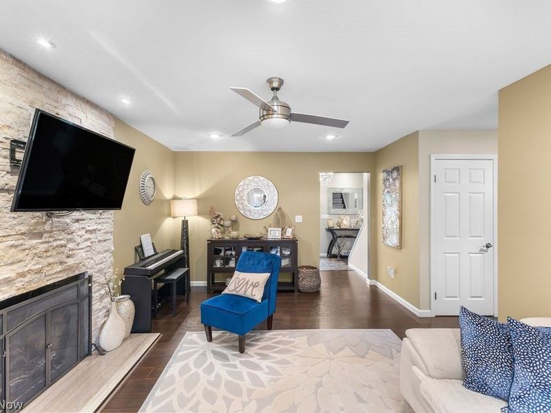 578 Martinique Circle, Stow, OH 44224 Photo 13