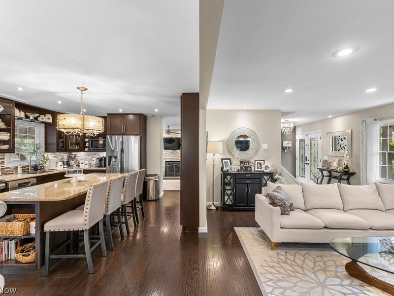 578 Martinique Circle, Stow, OH 44224 Photo 8