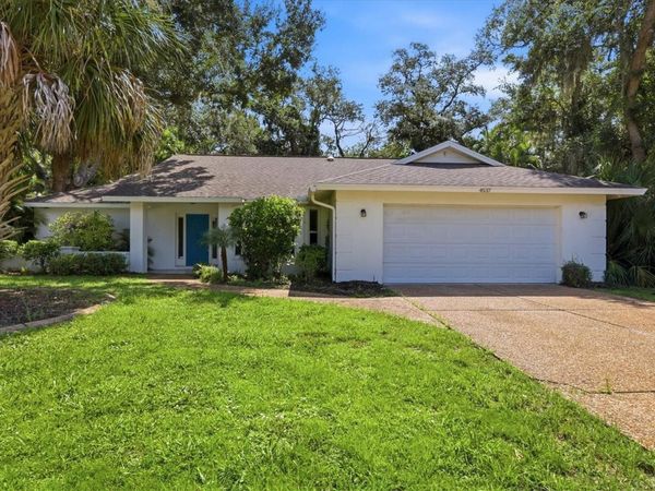 4537 CHIMNEY CREEK DRIVE , SARASOTA, FL 34235