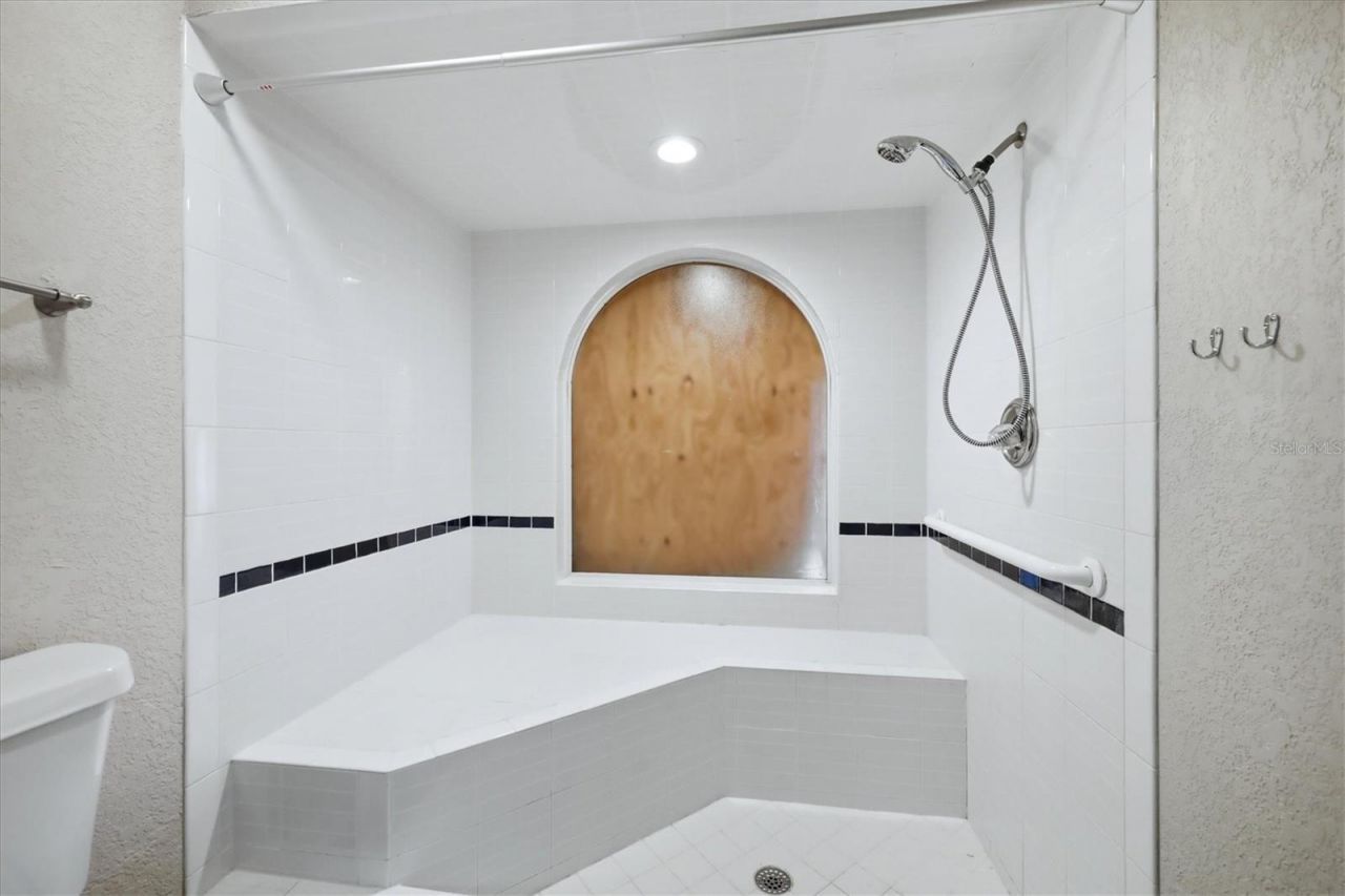 4537 Chimney Creek Drive, Sarasota, FL 34235 Photo