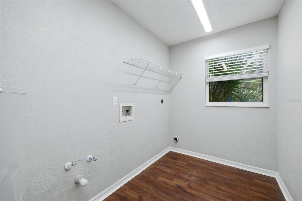 4537 Chimney Creek Drive, Sarasota, FL 34235 Photo