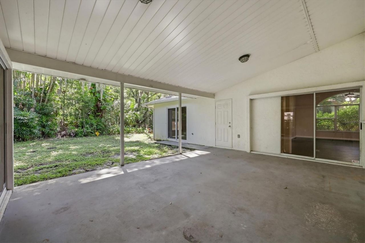 4537 Chimney Creek Drive, Sarasota, FL 34235 Photo