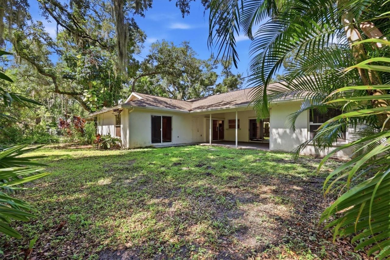 4537 Chimney Creek Drive, Sarasota, FL 34235 Photo