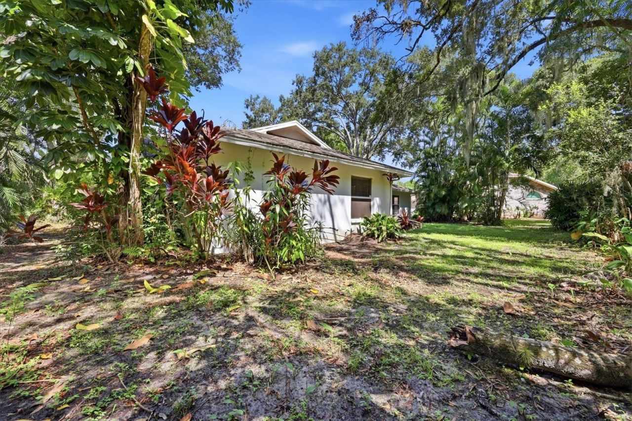 4537 Chimney Creek Drive, Sarasota, FL 34235 Photo
