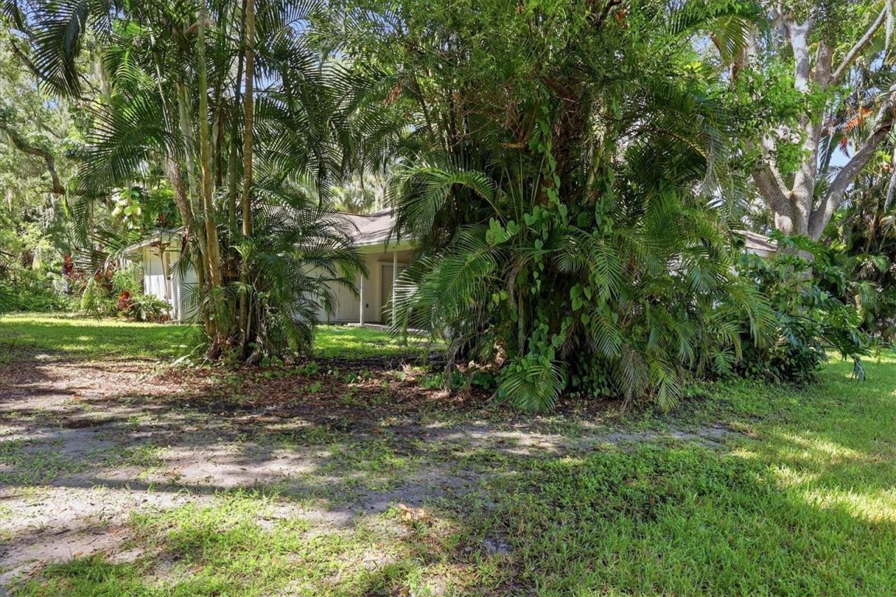 4537 Chimney Creek Drive, Sarasota, FL 34235 Photo