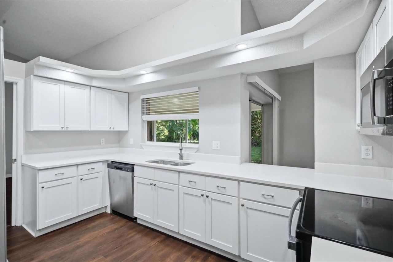 4537 Chimney Creek Drive, Sarasota, FL 34235 Photo