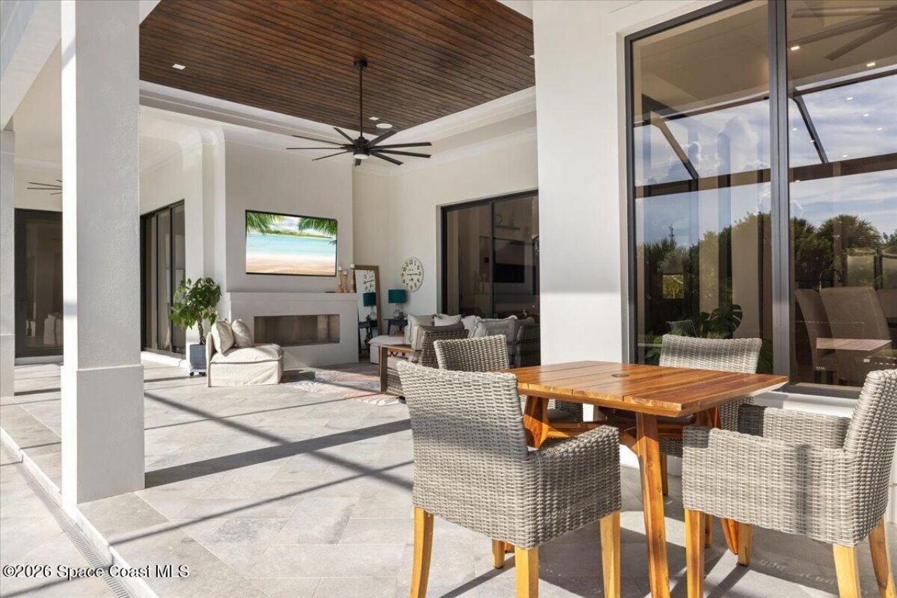 1023 W Polo Grounds Drive , Vero Beach, FL 32966 Photo