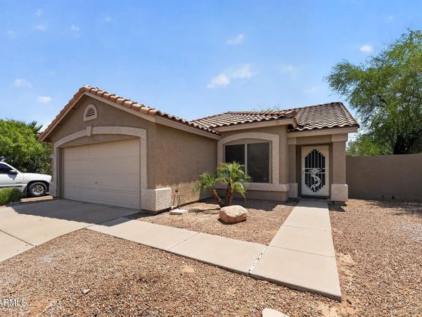 8425 E NAVARRO Circle, Mesa, AZ 85209