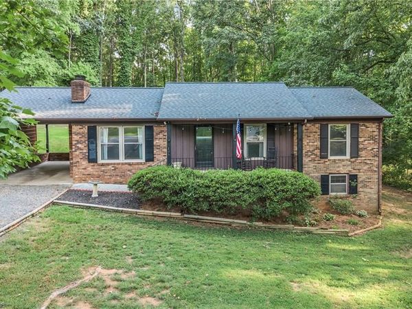 206 Laura Road , Madison, NC 27025