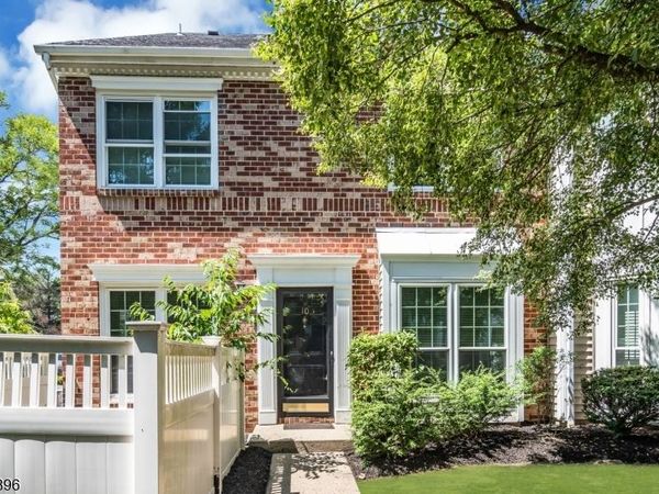 10 Brighton Way, North Brunswick, NJ 08902