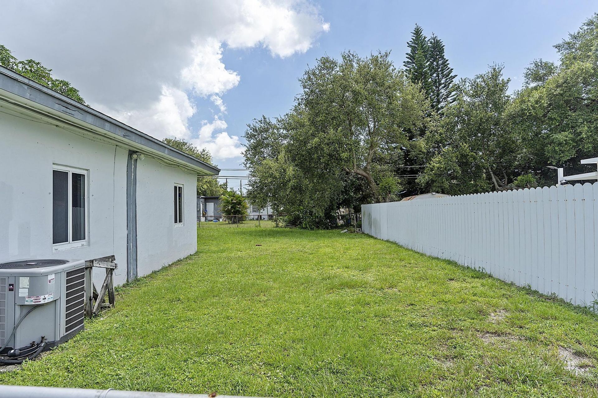 16025 NW 20th Avenue, Miami Gardens, FL 33054 Photo