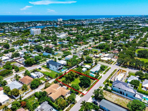 617 SE 2ND Avenue, Delray Beach, FL 33483