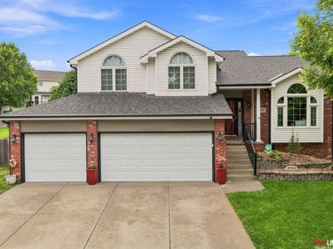 2401 Nancy Drive, Lincoln, NE 68507