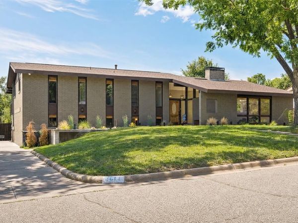 2811 Crowley Court, Arlington, TX 76012
