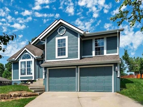 13460 Timber Park Drive, Platte City, MO 64079