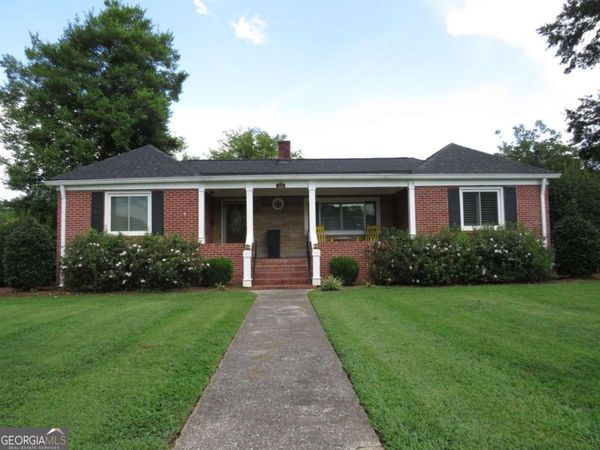 318 N College Street, Cedartown, GA 30125