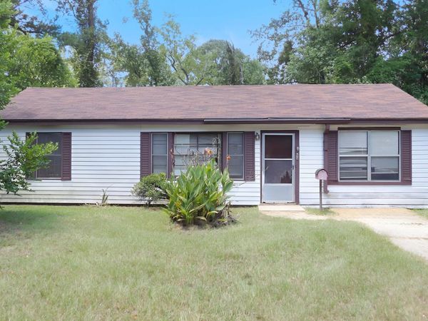 129 Country Club , DeRidder, LA 70634