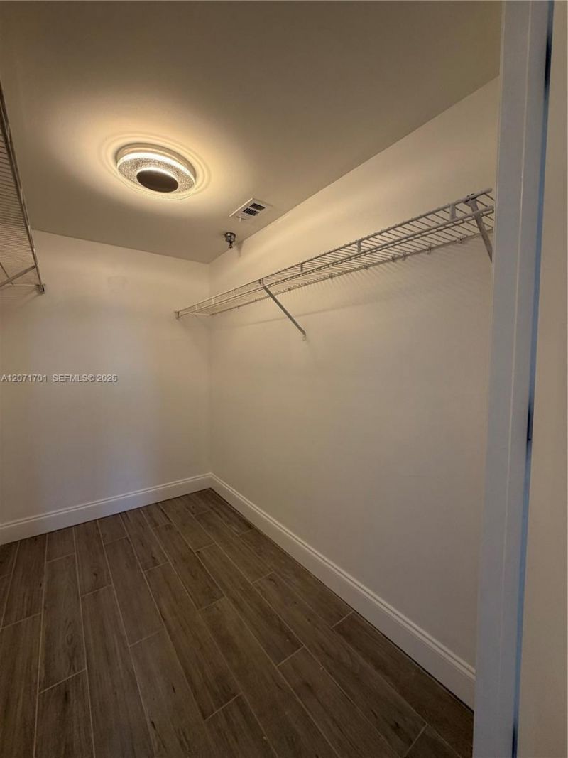 1010 NW 11th St, Unit 507, Miami, FL 33136 Photo