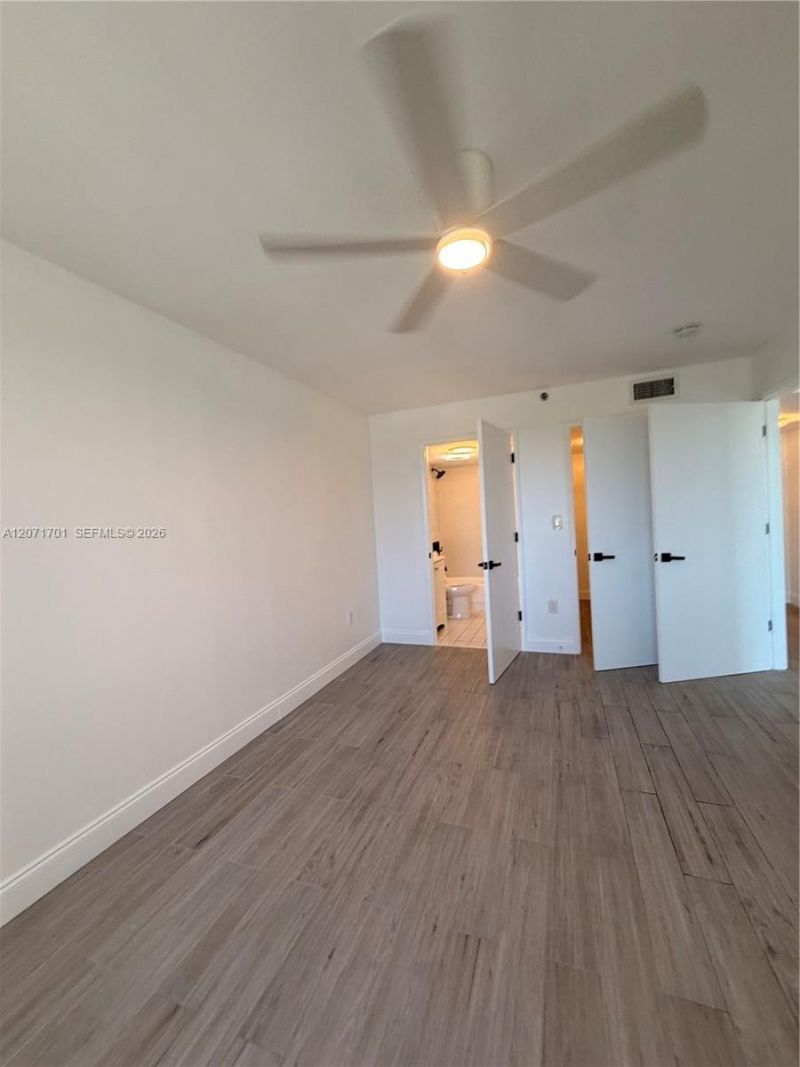 1010 NW 11th St, Unit 507, Miami, FL 33136 Photo