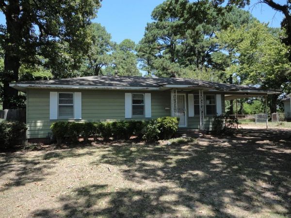 802 W 8th Avenue, Crossett, AR 71635