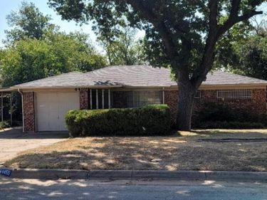 4459 Burke Road, Fort Worth, TX 76119