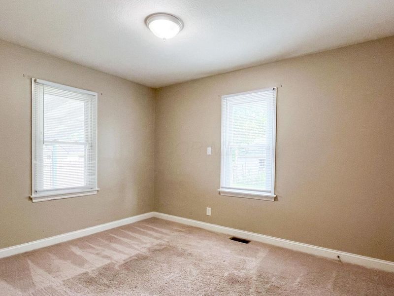 1011 E North Broadway Street, Columbus, OH 43224 Photo 10