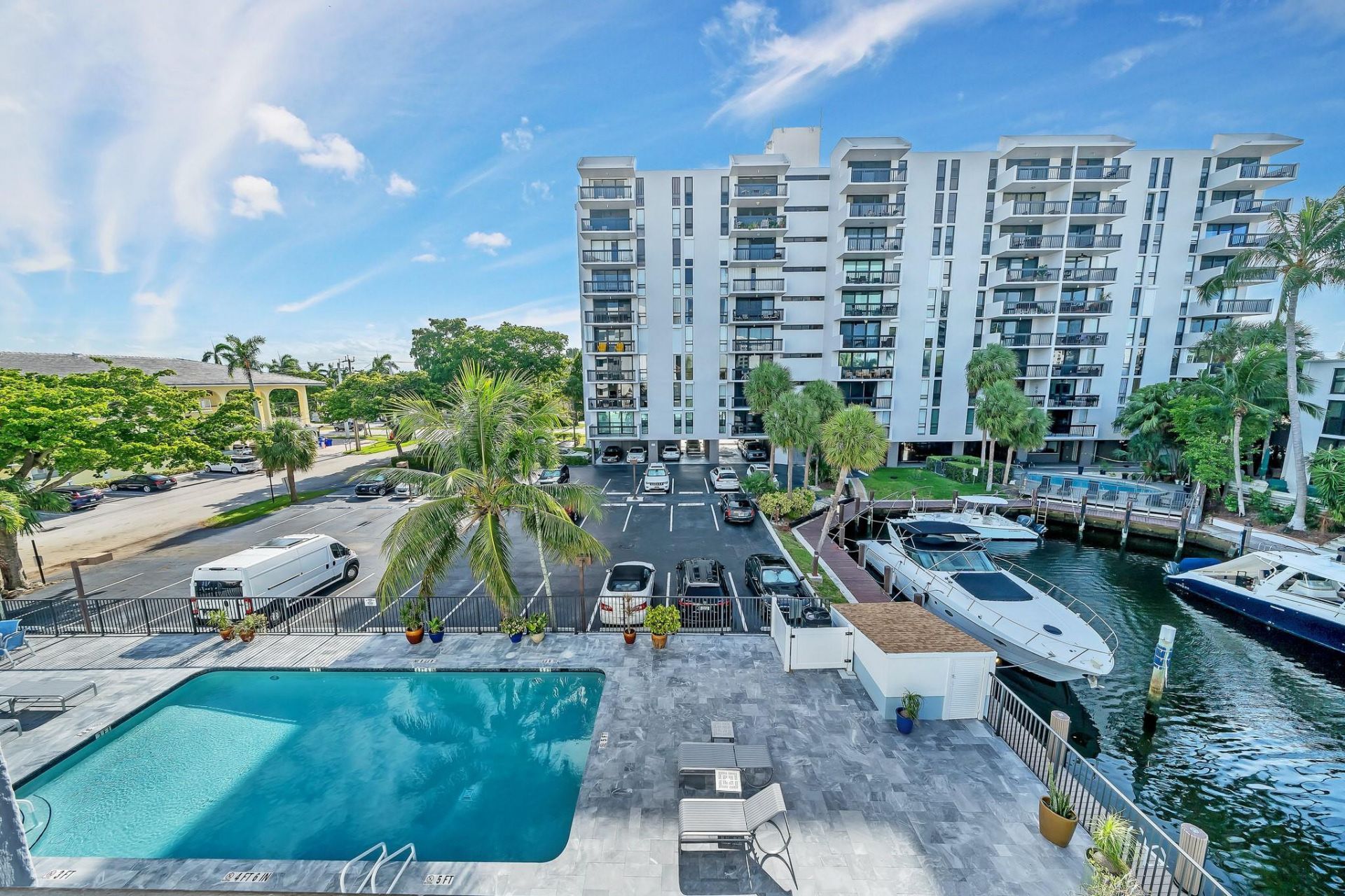 3051 NE 48th Street, Unit 301, Fort Lauderdale, FL 33308 Photo