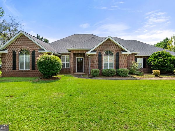 110 Orchard Crest Lane, Bonaire, GA 31005