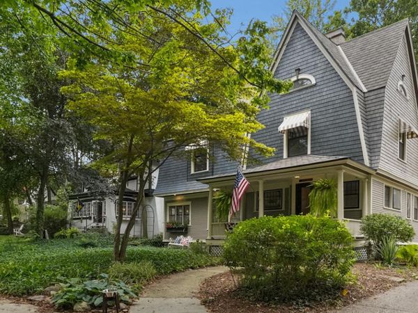 243 Orchard Hill Street SE, Grand Rapids, MI 49506