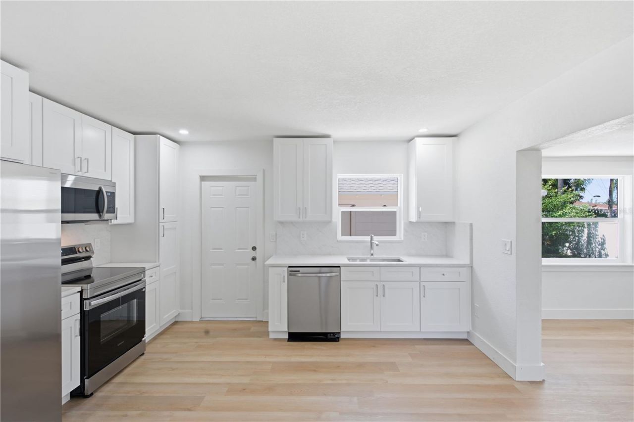 3766 30th Avenue N, Saint Petersburg, FL 33713 Photo