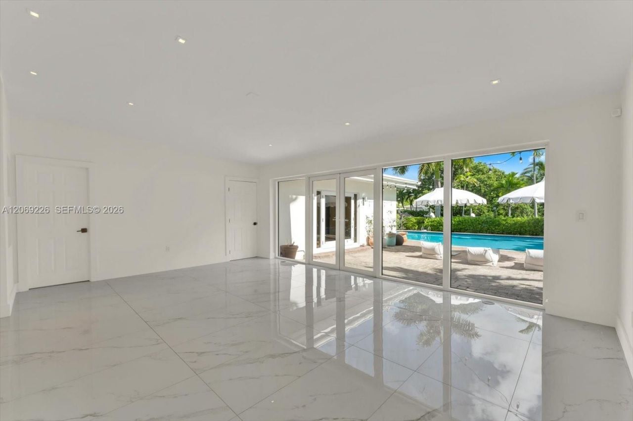 1777 Daytonia Rd , Miami Beach, FL 33141 Photo