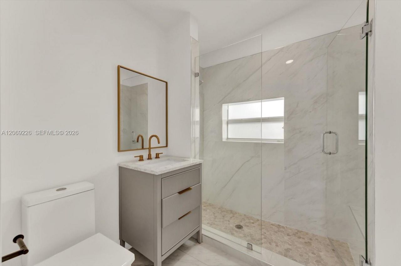1777 Daytonia Rd , Miami Beach, FL 33141 Photo